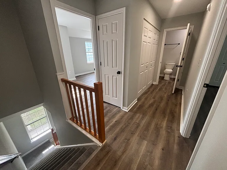 1414 Cambridge Ct — Photo 9