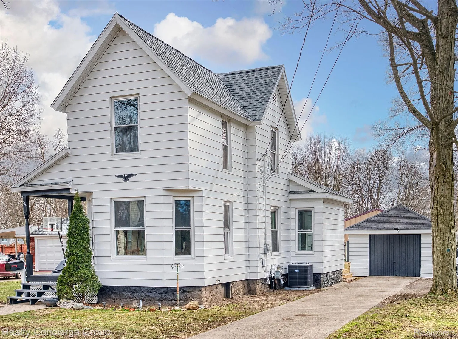 515 Crandall St photo 1