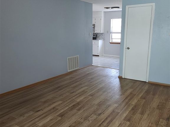 5th image of 5903 NW Dearborn Ave