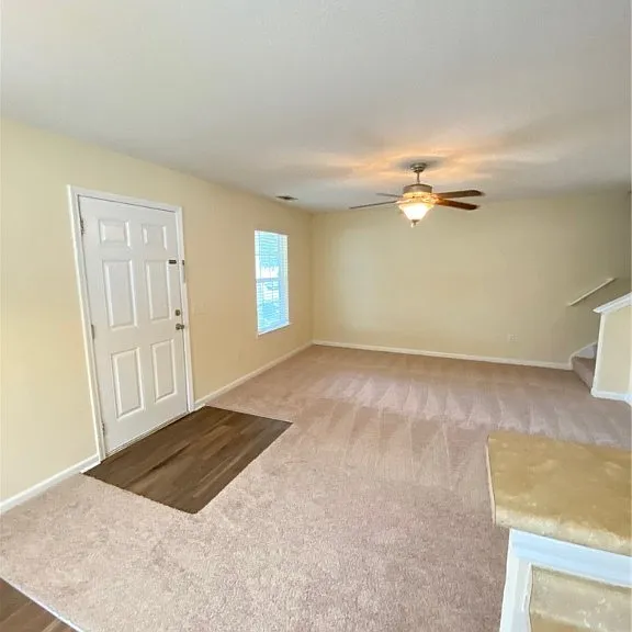27 Rosa Ln — Photo 2