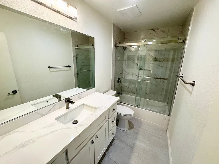 2473 Oswego St #16 — Photo 9