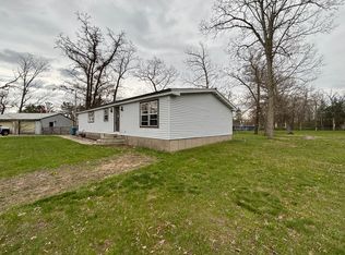 1578 E Pine Hill Ave, White Cloud, MI 49349