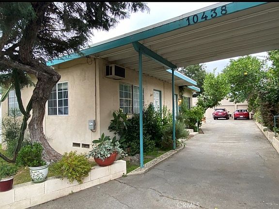 4th image of 10438 Scoville Ave