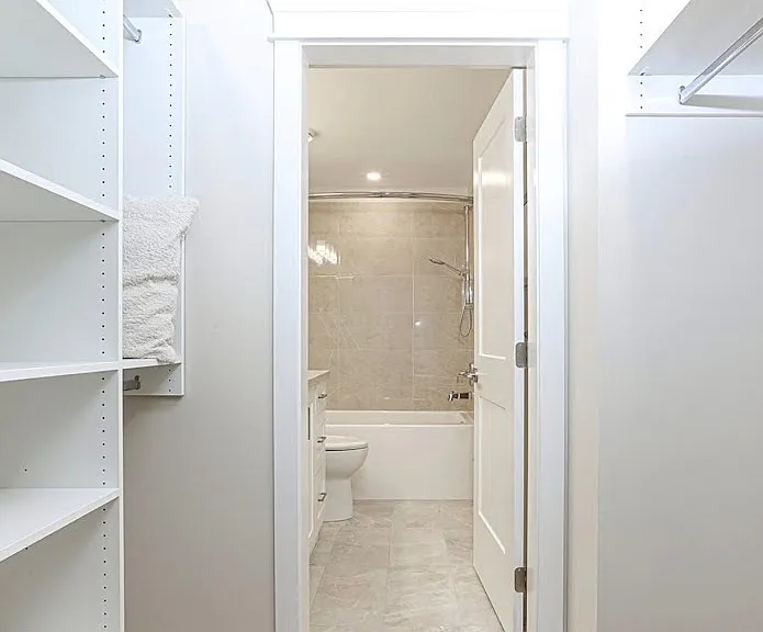 208b St — Photo 26