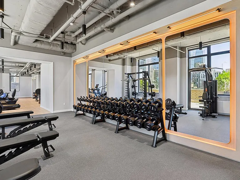 420 W 42nd St #38F — Photo 12