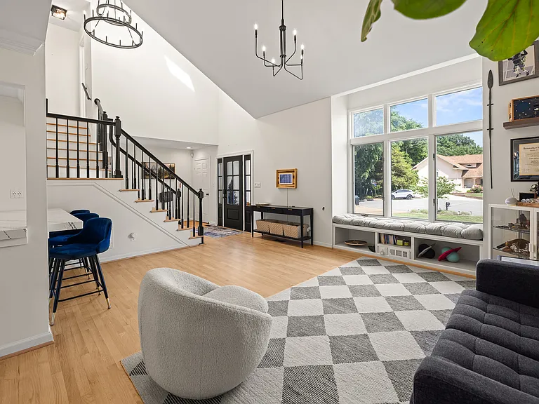 Front Room looking at entry