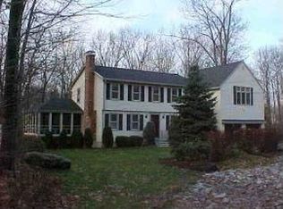 8 Raelynn Dr, Derry, NH 03038