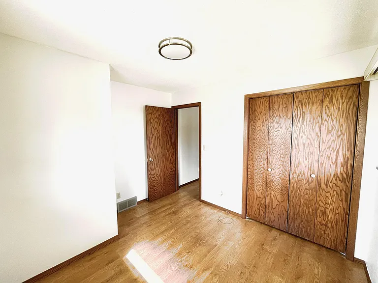 714 Logan Ave #1 — Photo 13