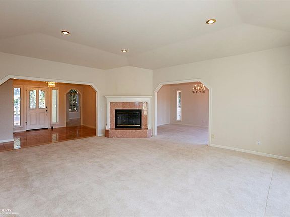 3rd image of 13816 Sun Forest Dr
