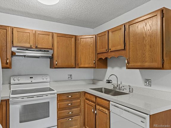 4th image of 3144 S Wheeling Way #209