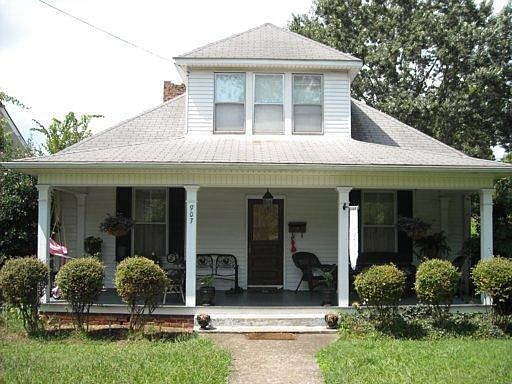 1st image of 907 Maynard Ave