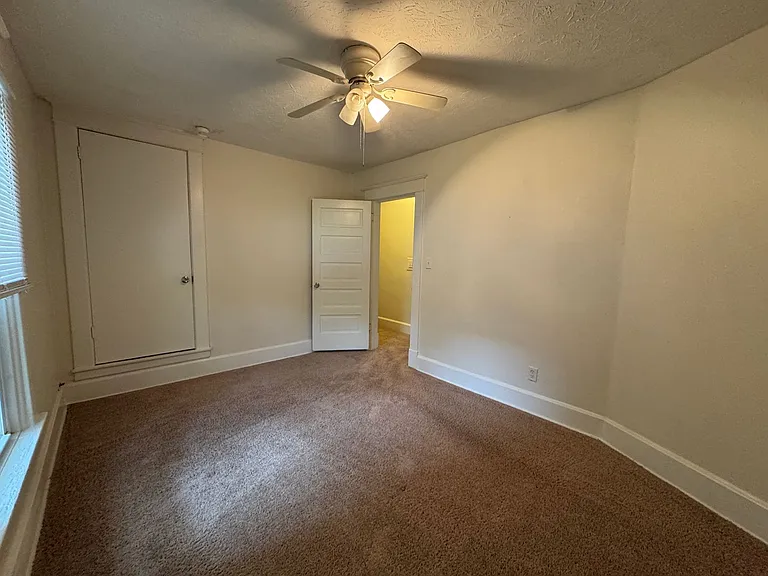 2346 Coyner Ave — Photo 13