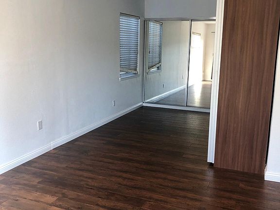 4th image of 1409 E Florida Pl