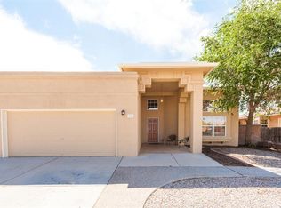 221 Maple Ct SE, Rio Rancho, NM 87124