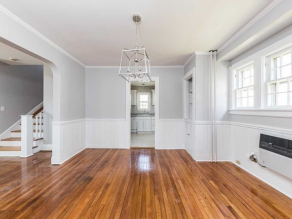 4th image of 27 Harvard Ave