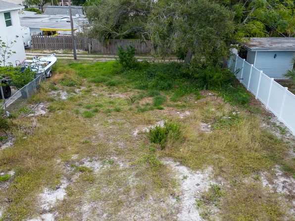 814 N J St, Lake Worth, FL 33460