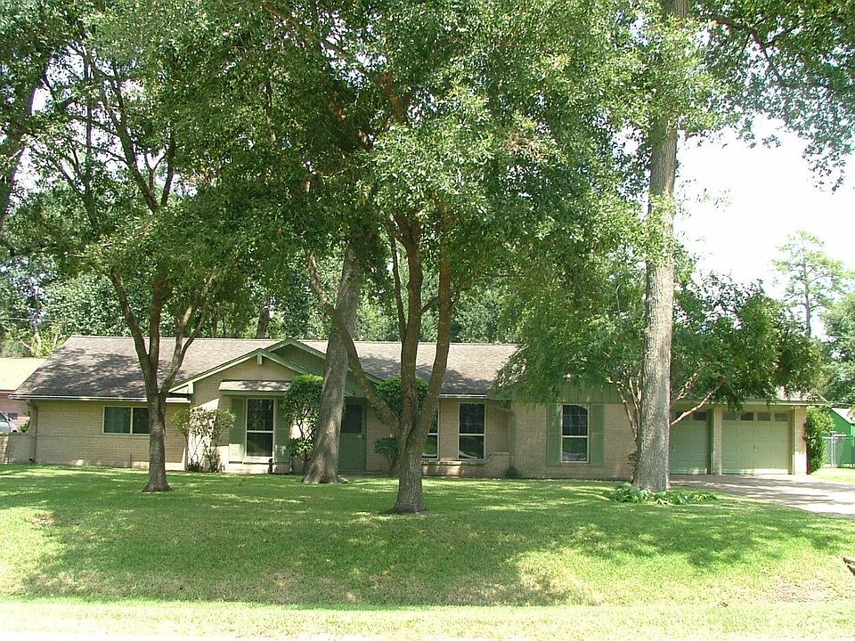 Ranch style with mature home