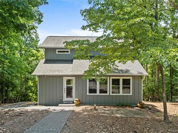 42724 Moonshine Dr, New London, NC 28127