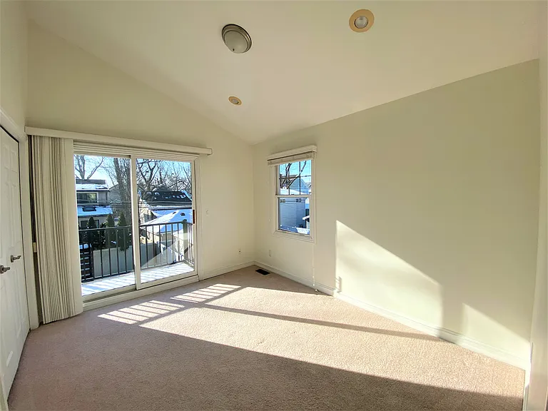 916 Ruffner Ave — Photo 15