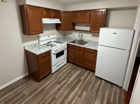 260 Nesmith Street, 260 Nesmith St APT 5, Lowell, MA 01852