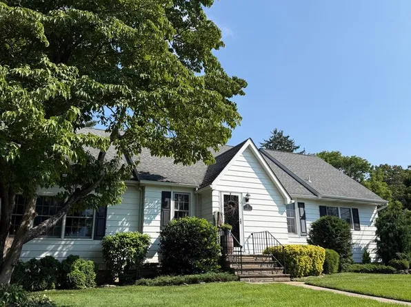 5 Central Ave, Pitman, NJ 08071