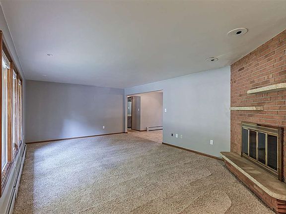 5th image of 2593 Appian Way