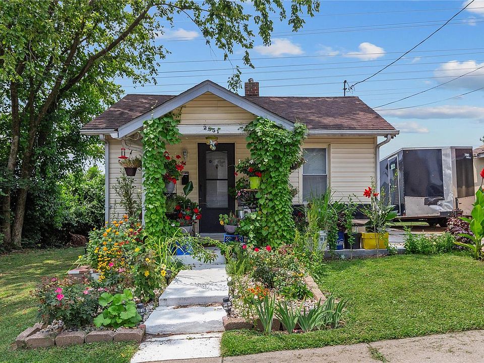 1st image of 2851 Wheaton Ave