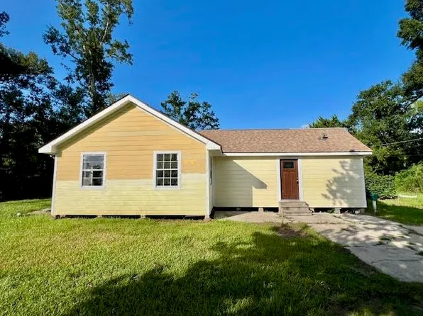 141 Ponderosa Ln, Gray, LA 70359