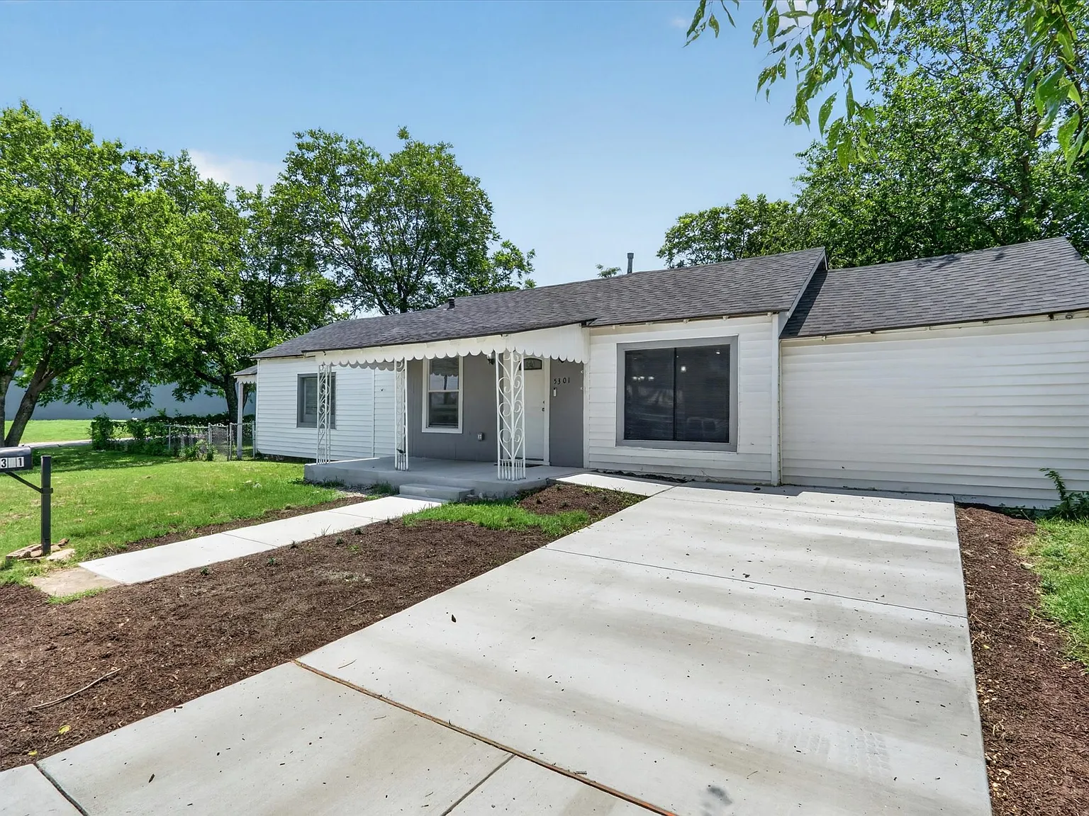 3 bed, 1453 sqft, $1,795 — Photo 2