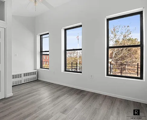 Rented by R New York | media 1