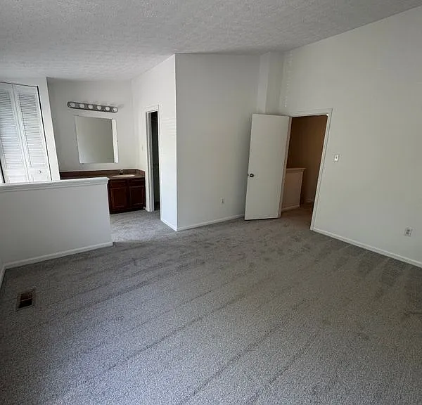 9730 Red Clover Ct — Photo 14