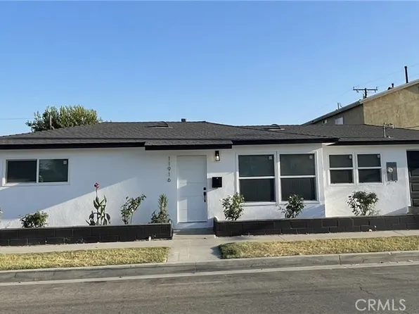 11916 Civic Center Dr, Hawaiian Gardens, CA 90716