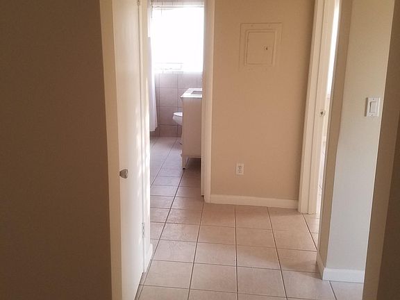 5th image of 5901 Brann St