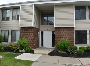 10 Southcreek #B, East Amherst, NY 14051