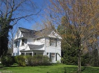 135 Division St, Chagrin Falls, OH 44022