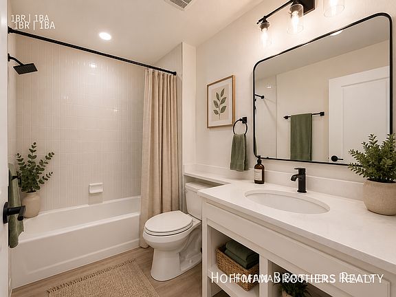 5th image of 12235 Magnolia Blvd APT 103