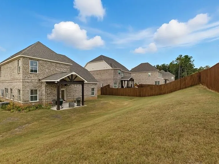 1854 Waterfall Rd — Photo 27