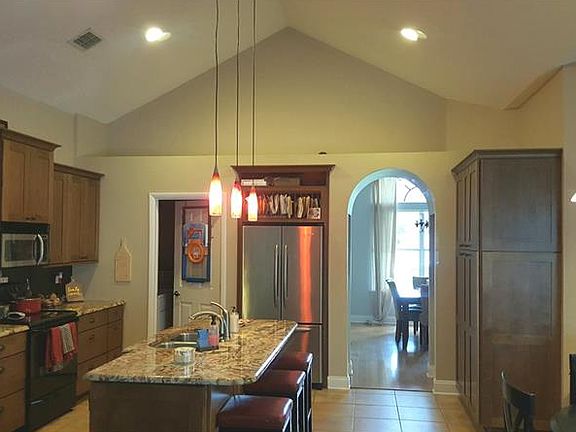 5th image of 1625 Twin Oaks Cir