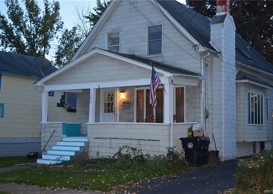 1st image of 186 Franklin St