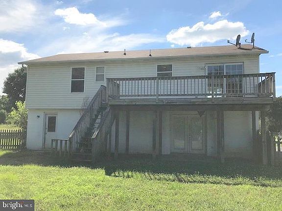 2nd image of 27042 Glenn Ct