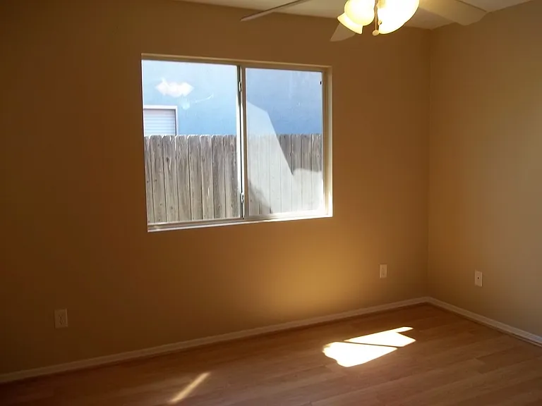 6339 N Delbert Ave — Photo 7