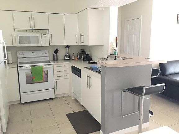 5th image of 11630 SW 2nd St #17204