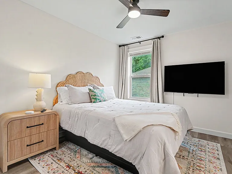 2056 Thimble Creek Dr — Photo 14
