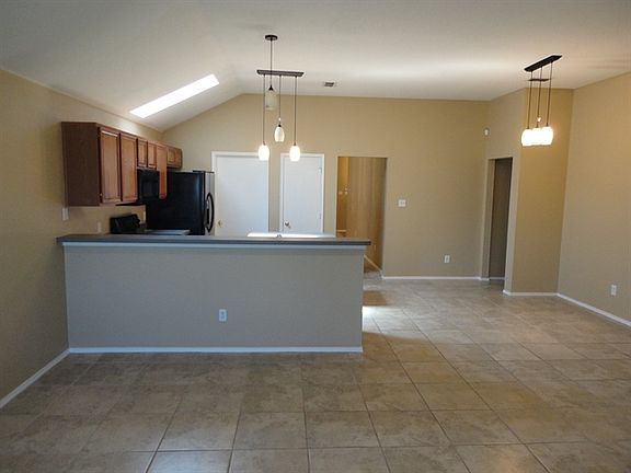 4th image of 709 Stonedale Dr