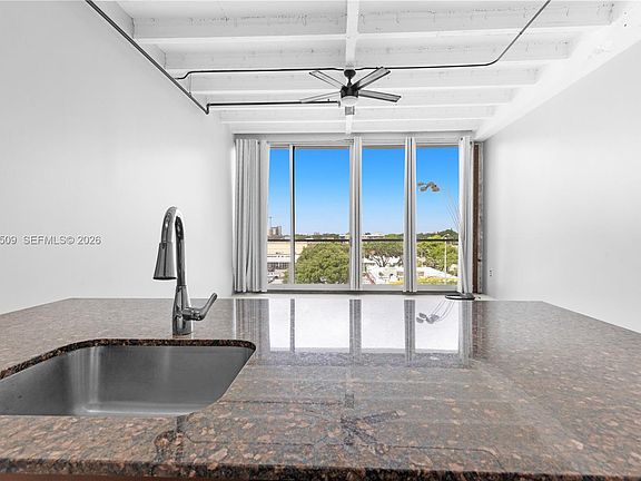 4th image of 8101 Biscayne Blvd #R-414