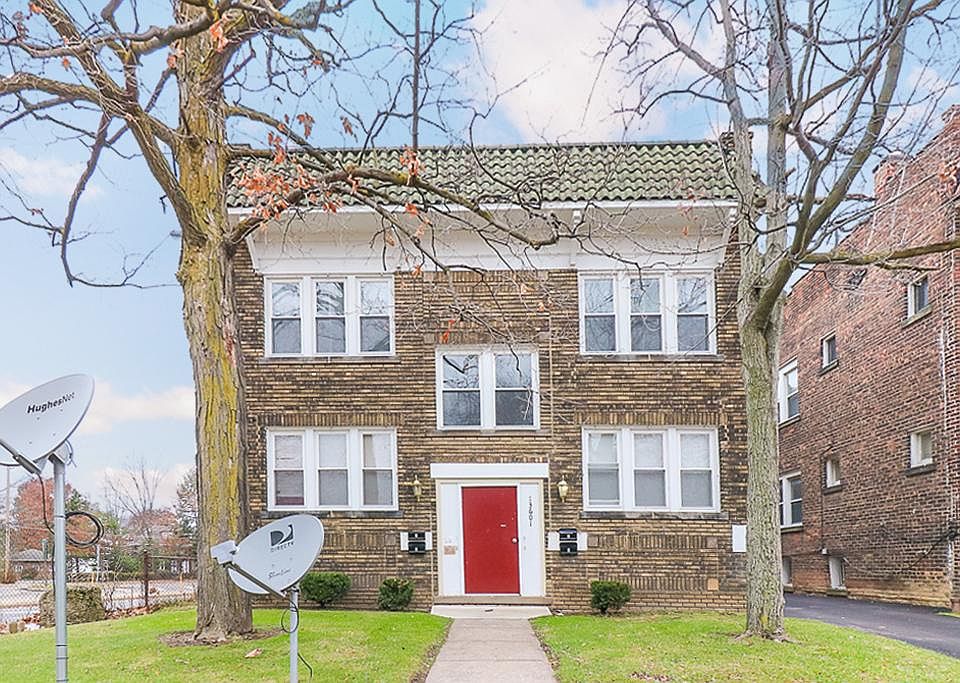 1st image of 13601 Othello Ave APT 4