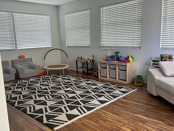 Florida room in back