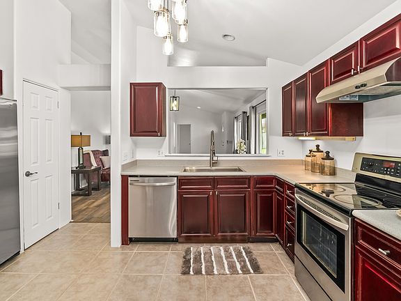 5th image of 2509 Kanio St