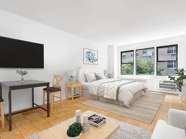 330 East 46th Street image 1 of 5