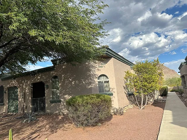 3289 S Treasure Cove Pl